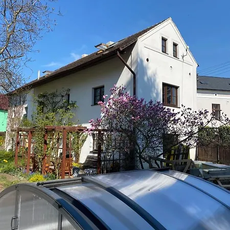 V Chalupe Pod Milesovkou Homestay szállás Velemin